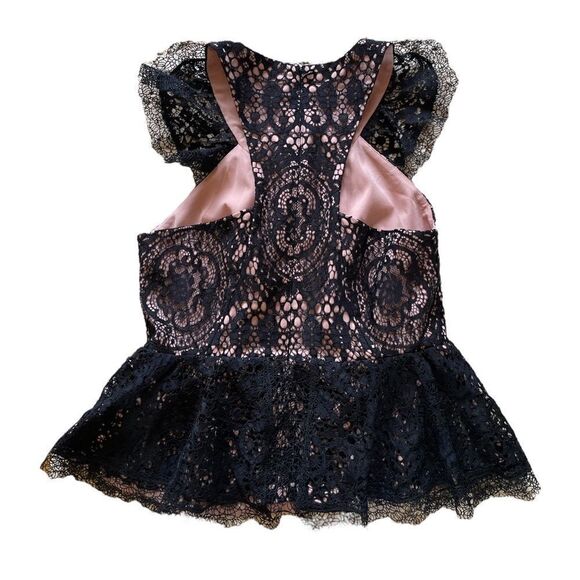 ❤️SOLD❤️ ALEXIS Ruffled Black & Mauve Lace Top |Size: Small| - Picture 6 of 10